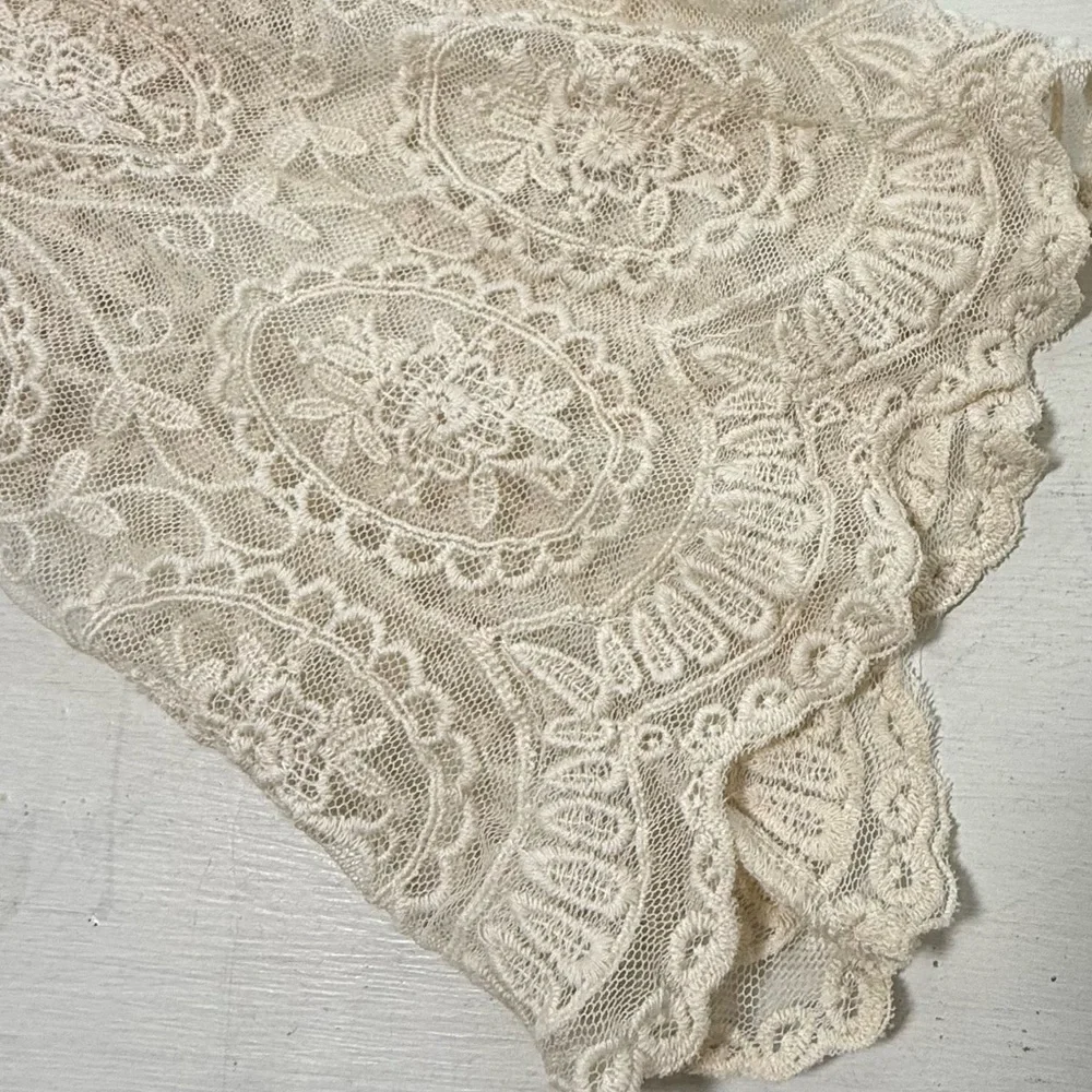 Altar’d State Women’s Boho Ivory Cotton Lace Bell Sleeve Long Sleeve Top Size S